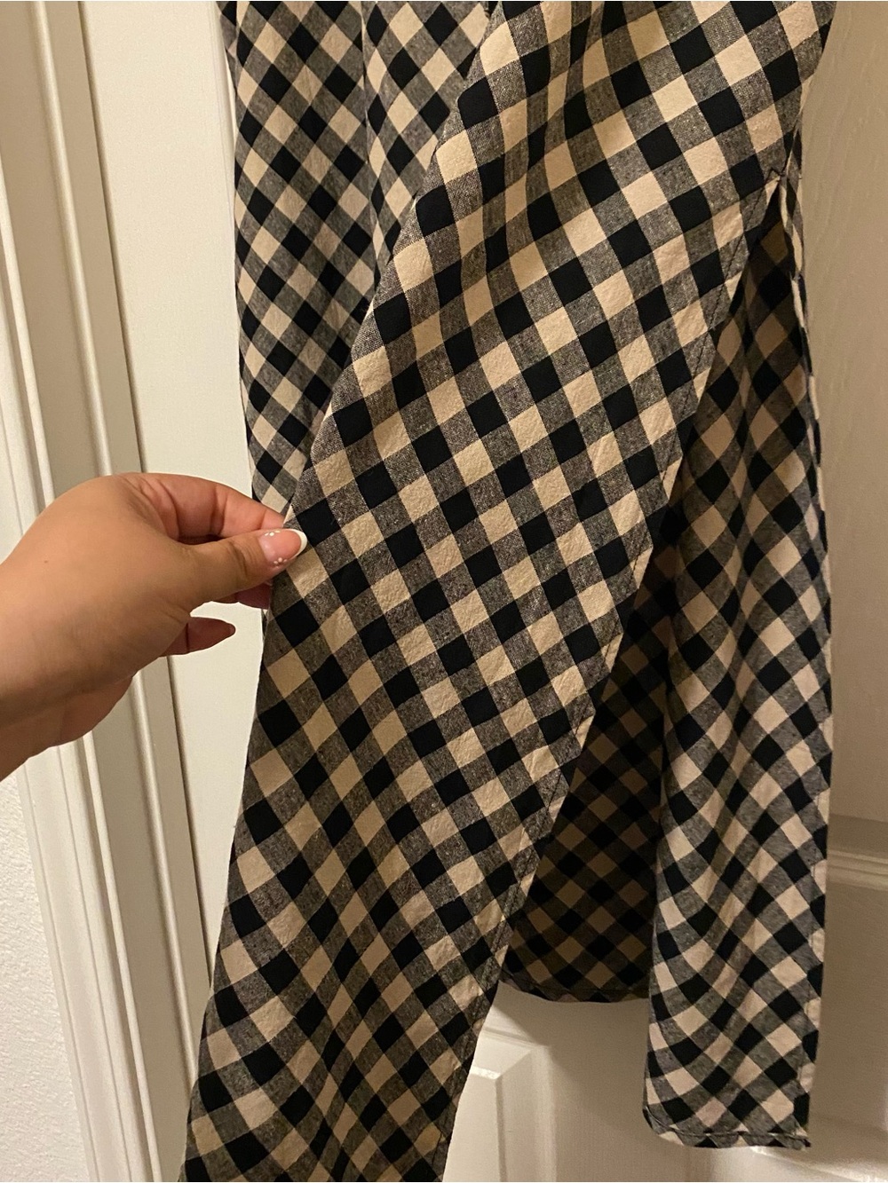 Gap Linen Blend Skirt in Black and Cream Gingham. - Picture 5 of 7